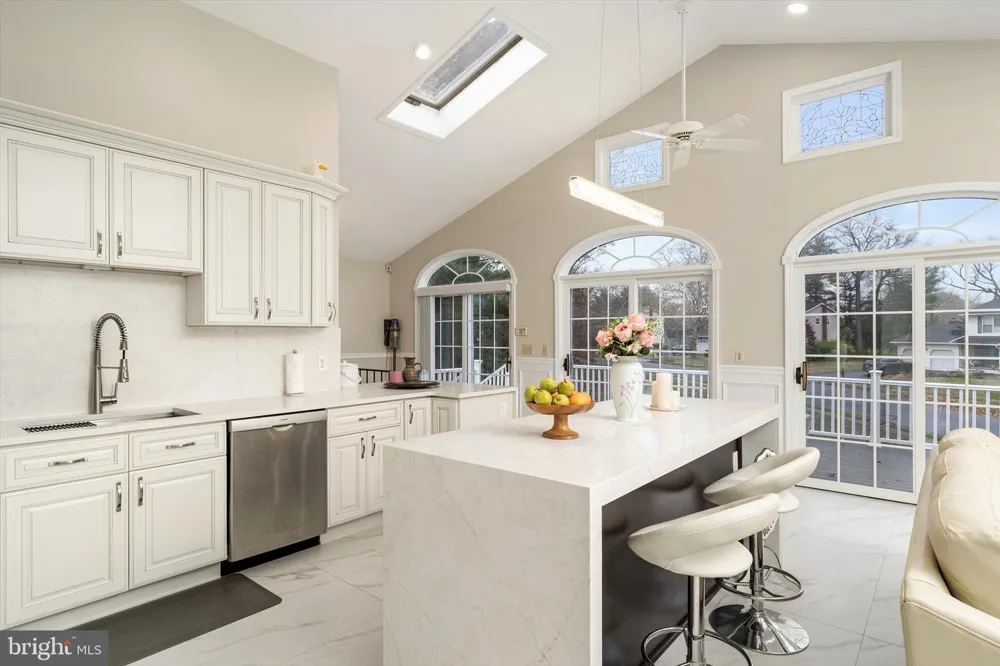 93 TUDOR DRIVE Hamilton, NJ 08690