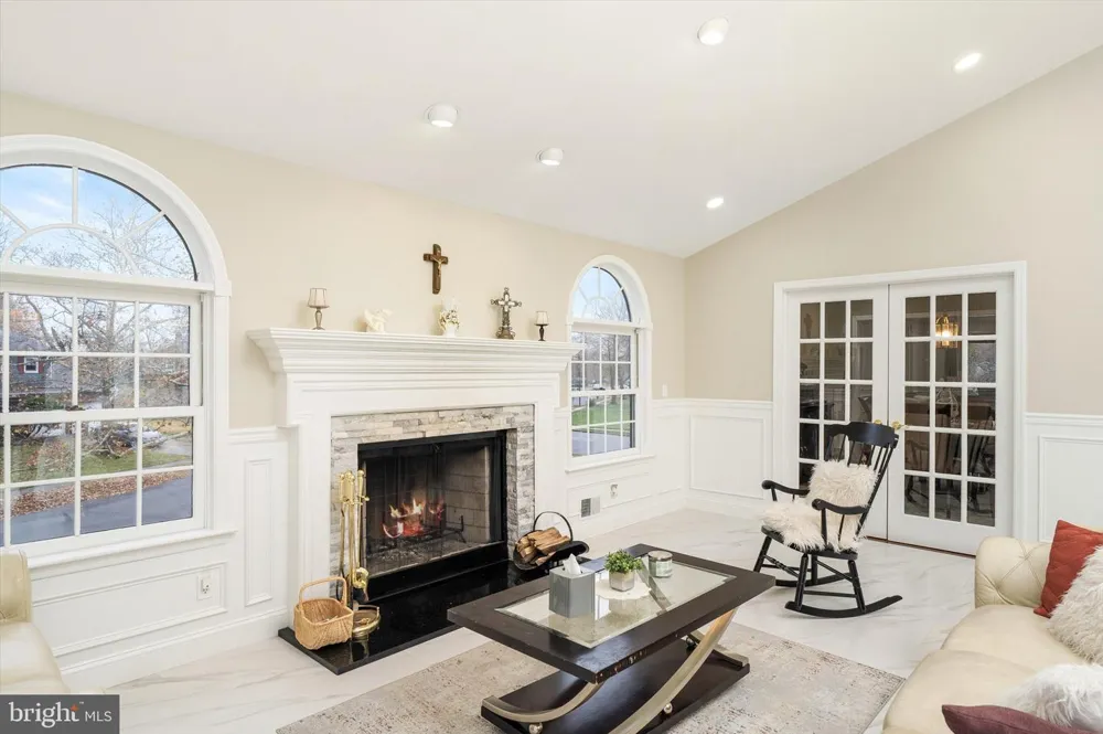 93 TUDOR DRIVE Hamilton, NJ 08690