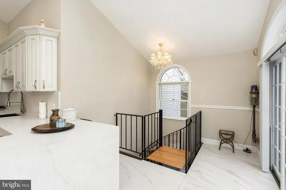 93 TUDOR DRIVE Hamilton, NJ 08690
