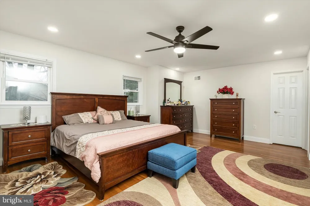 93 TUDOR DRIVE Hamilton, NJ 08690