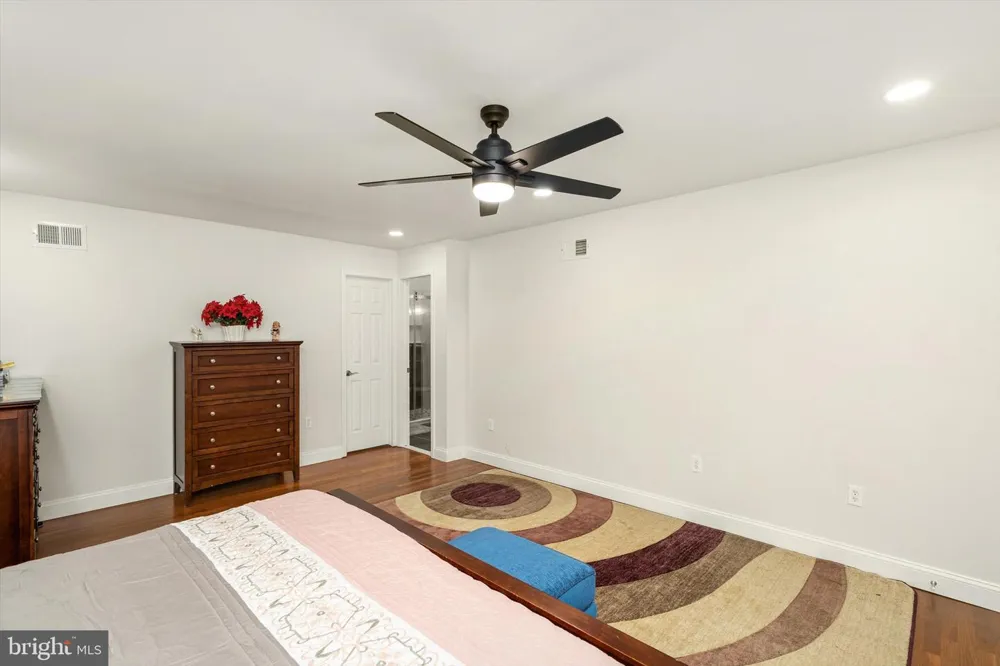 93 TUDOR DRIVE Hamilton, NJ 08690