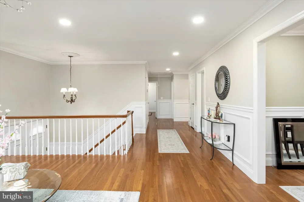 93 TUDOR DRIVE Hamilton, NJ 08690