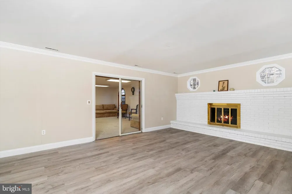 93 TUDOR DRIVE Hamilton, NJ 08690