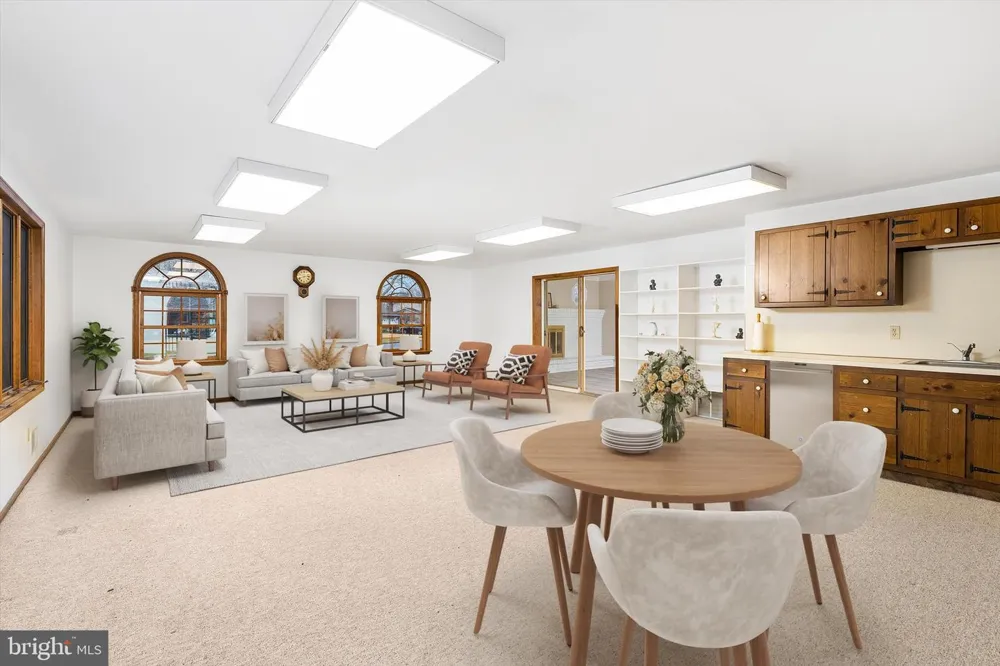 93 TUDOR DRIVE Hamilton, NJ 08690