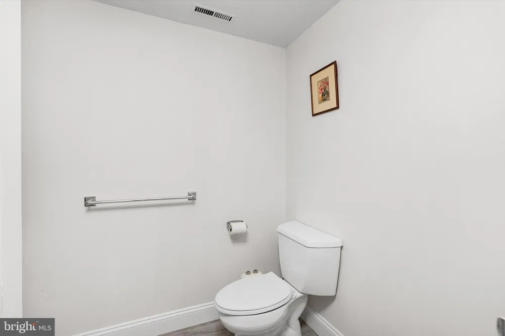 93 TUDOR DRIVE Hamilton, NJ 08690