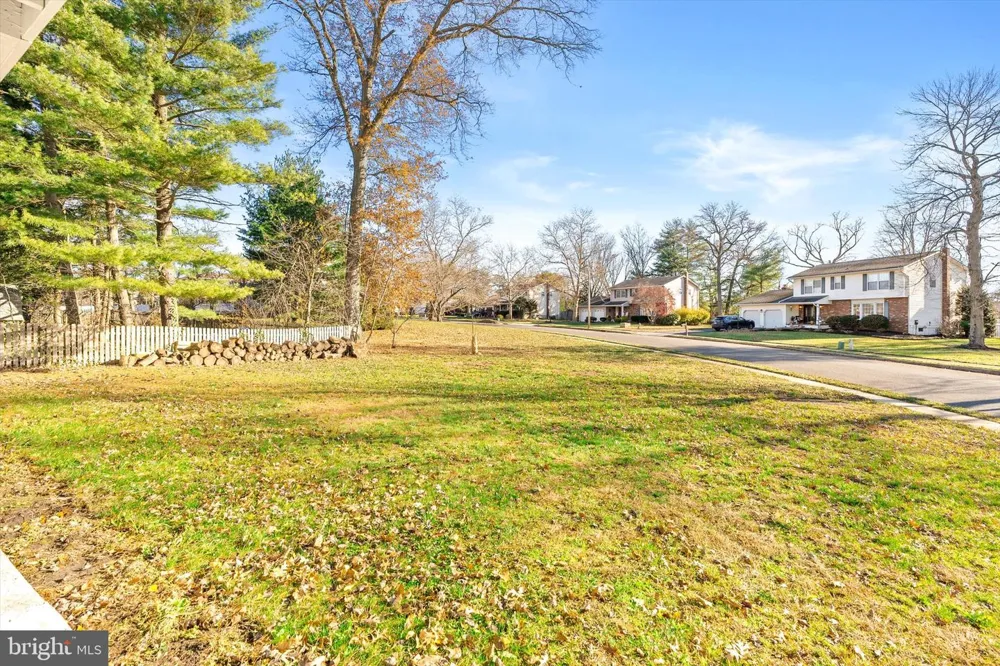 93 TUDOR DRIVE Hamilton, NJ 08690