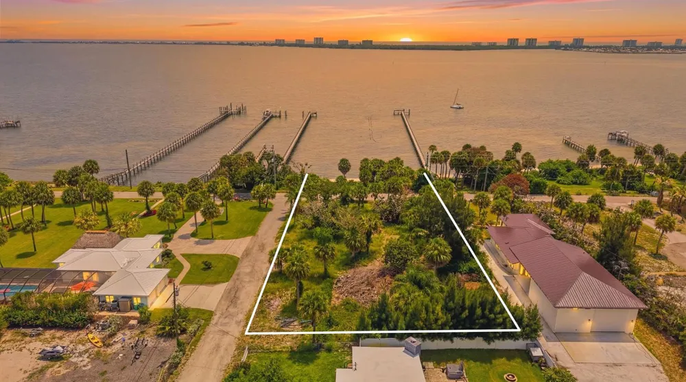 12349 S Indian River Drive Jensen Beach, FL 34957