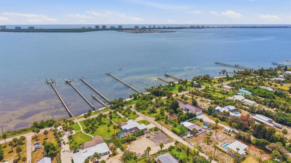 12349 S Indian River Drive Jensen Beach, FL 34957