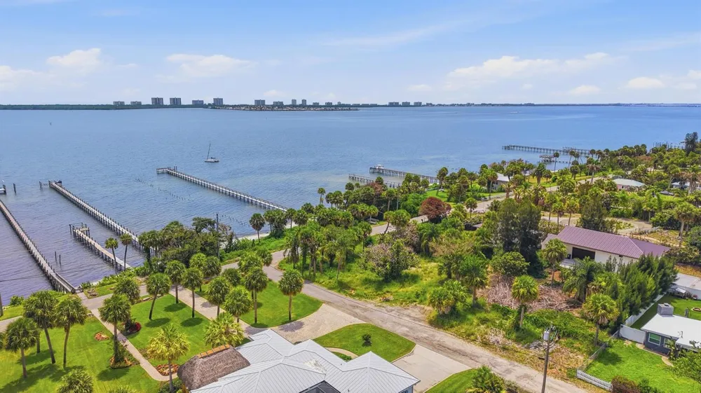 12349 S Indian River Drive Jensen Beach, FL 34957