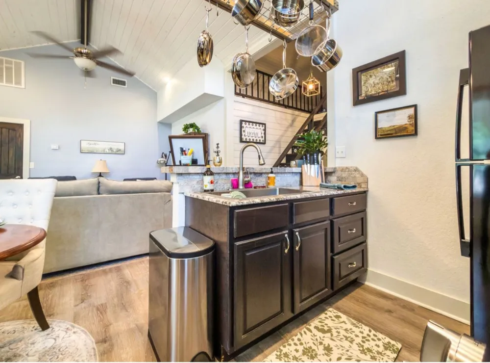 14275 Gholson Road Gholson, TX 76705