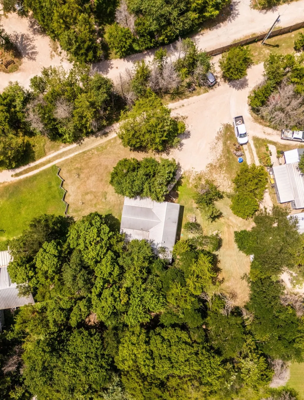 14275 Gholson Road Gholson, TX 76705