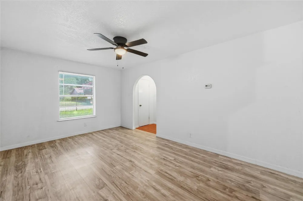 9139 Lytle Avenue San Antonio, TX 78224