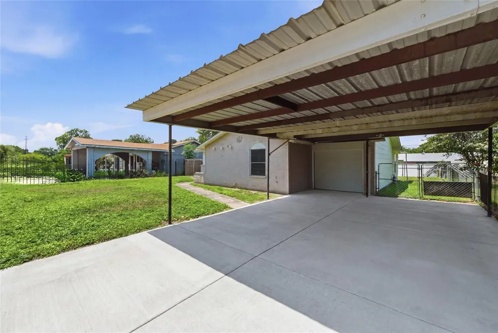 9139 Lytle Avenue San Antonio, TX 78224