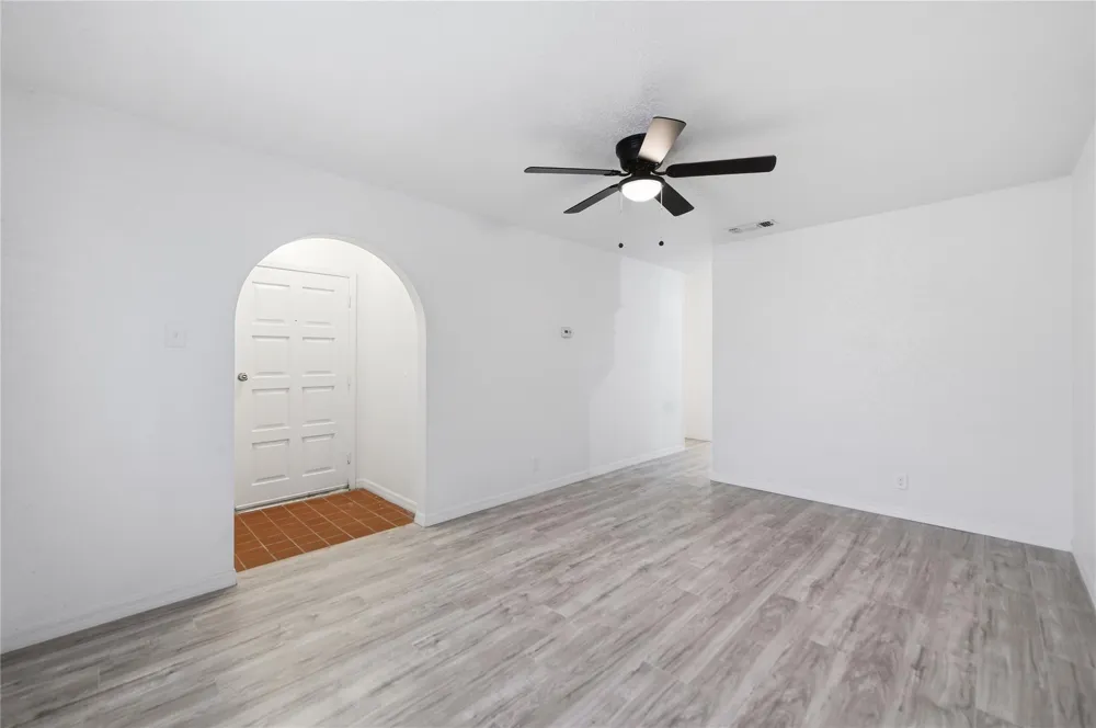 9139 Lytle Avenue San Antonio, TX 78224