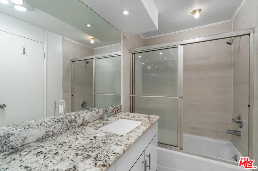 7712 Paseo Del Rey #4 Playa del Rey, CA 90293