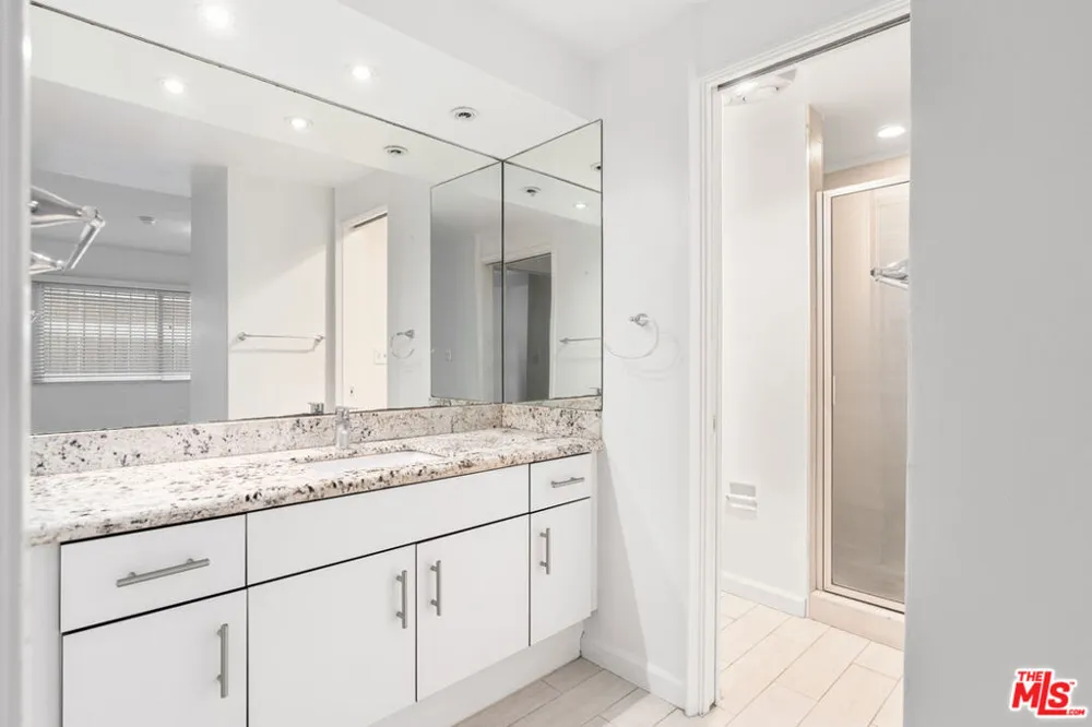 7712 Paseo Del Rey #4 Playa del Rey, CA 90293