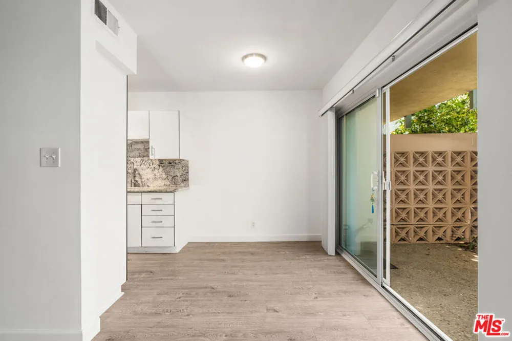 7712 Paseo Del Rey #4 Playa del Rey, CA 90293