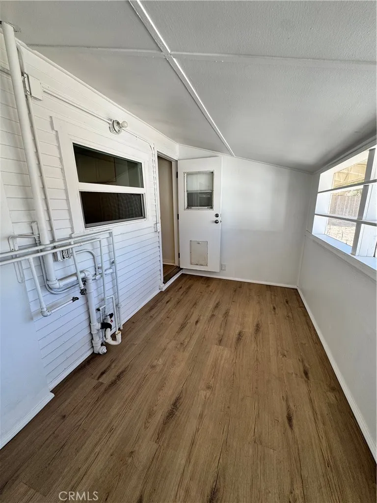 34335 County Line Yucaipa, CA 92399