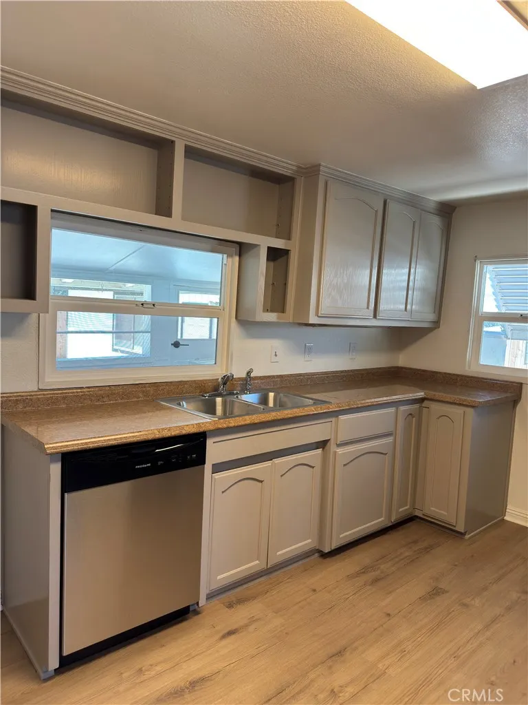 34335 County Line Yucaipa, CA 92399