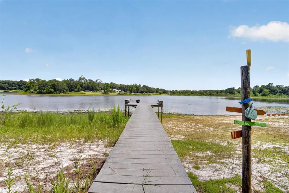 273 NEAL ROAD Hawthorne, FL 32640