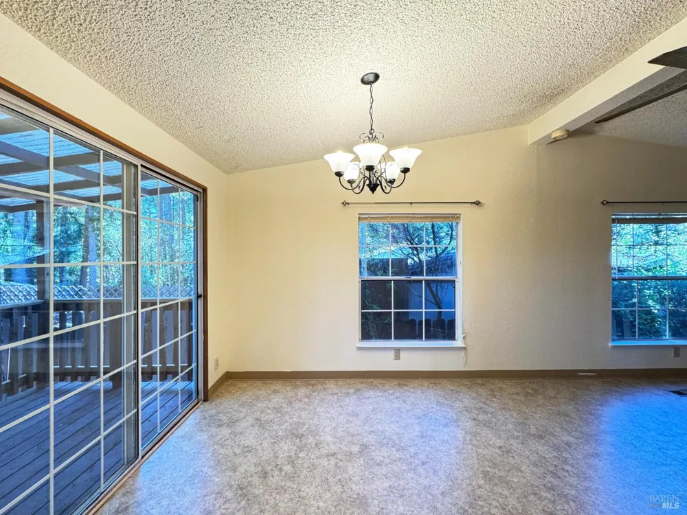 25799 Madrone Drive Willits, CA 95490