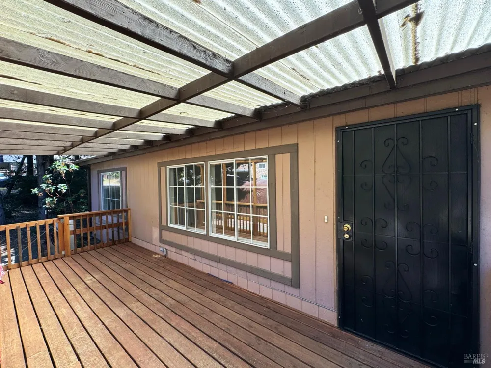 25799 Madrone Drive Willits, CA 95490