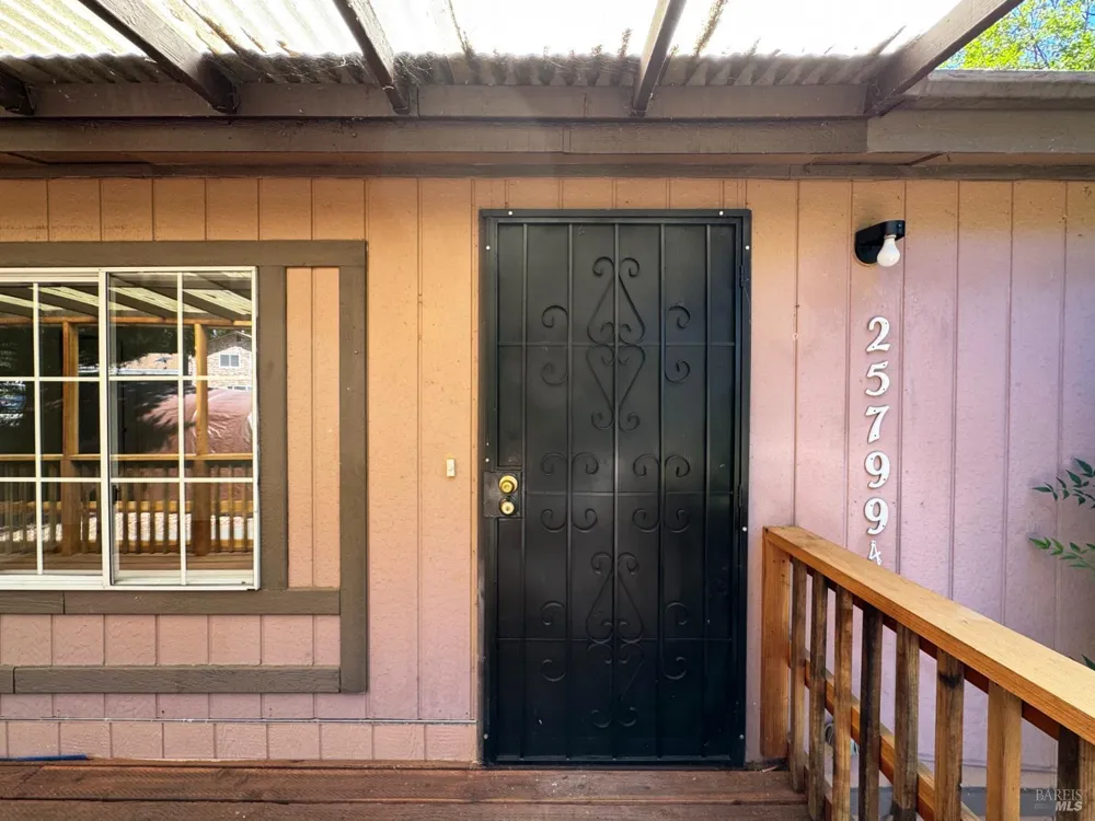 25799 Madrone Drive Willits, CA 95490