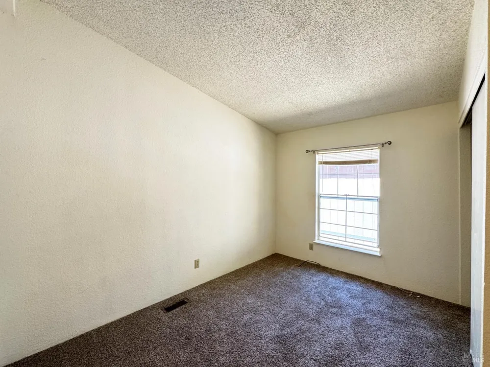 25799 Madrone Drive Willits, CA 95490