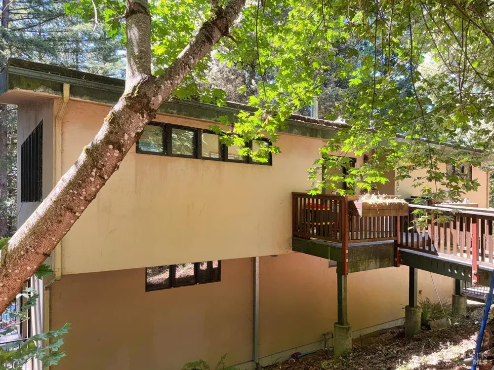 4345 Blackhawk Drive Willits, CA 95490