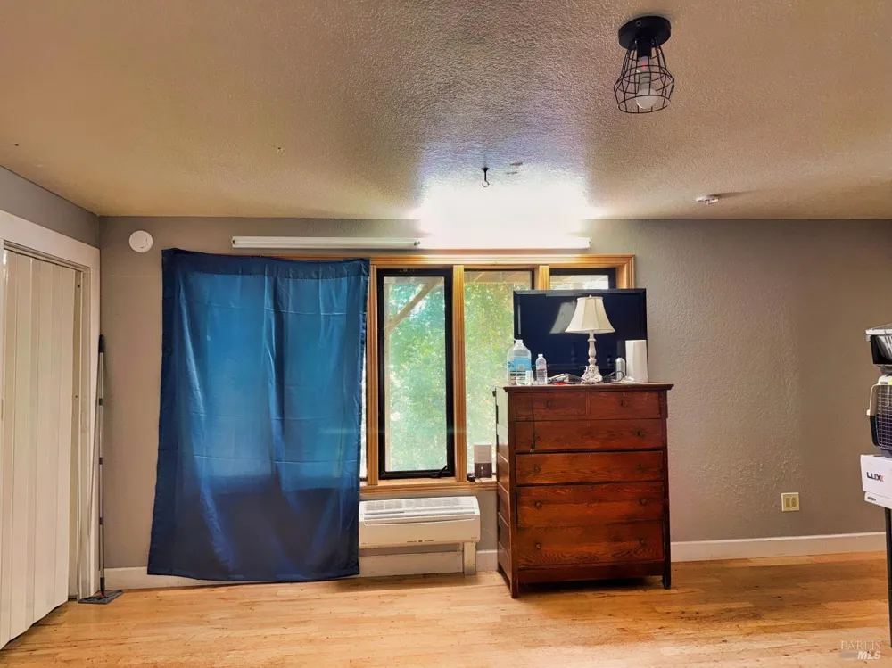 4345 Blackhawk Drive Willits, CA 95490
