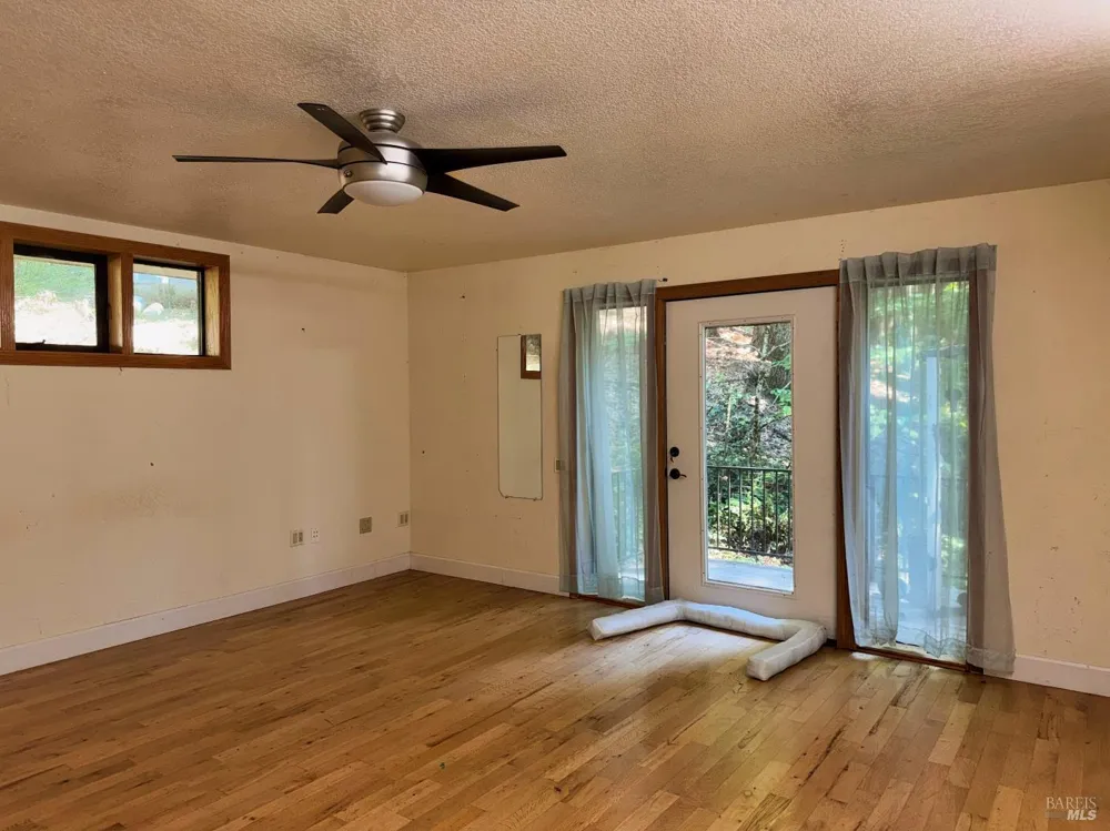 4345 Blackhawk Drive Willits, CA 95490