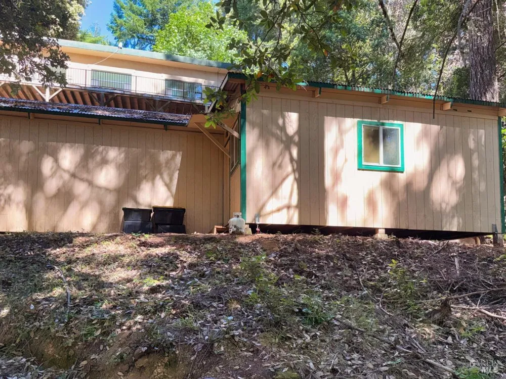 4345 Blackhawk Drive Willits, CA 95490