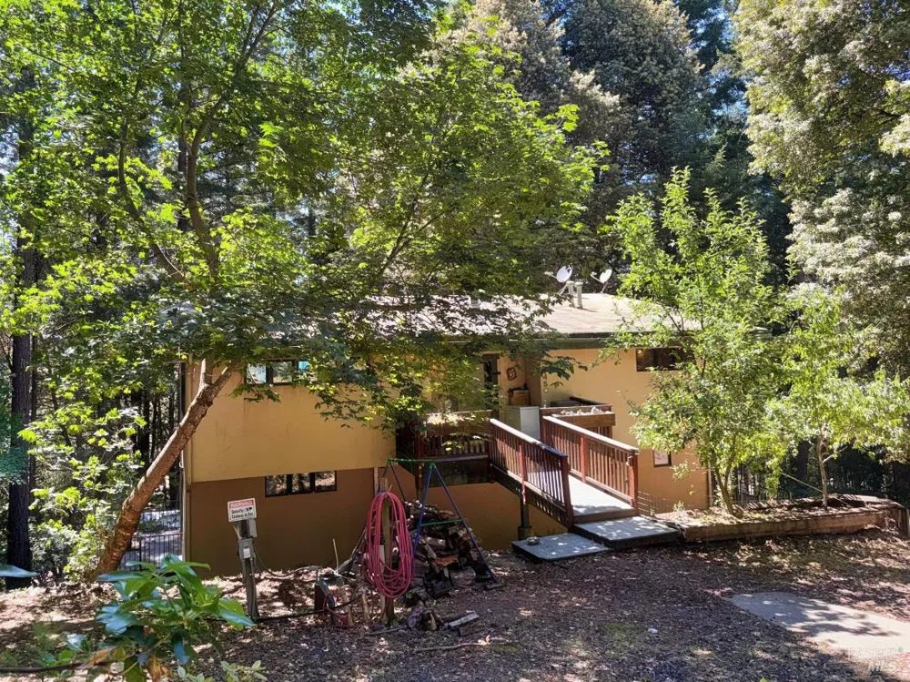 4345 Blackhawk Drive Willits, CA 95490