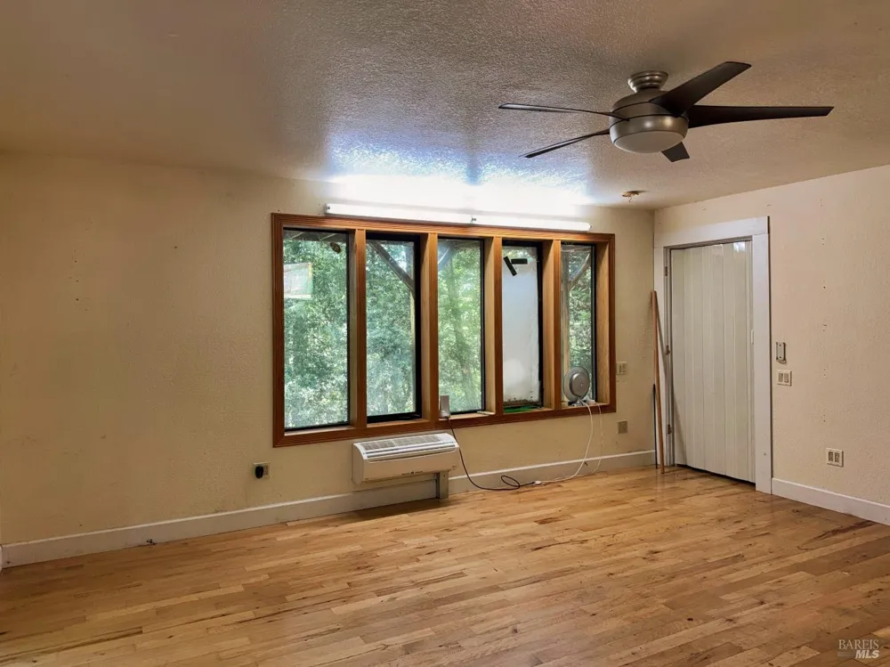 4345 Blackhawk Drive Willits, CA 95490