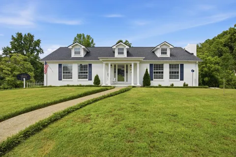 109 Pine Cone Lane