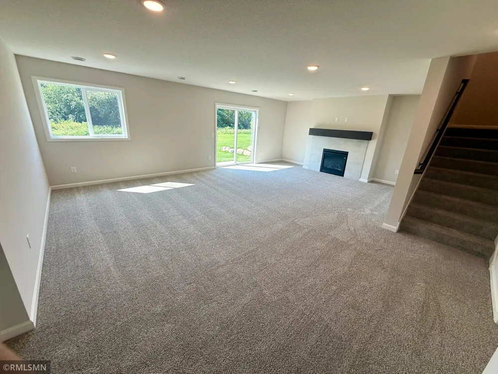1656 Meadows Dr Street NE East Bethel, MN 55011