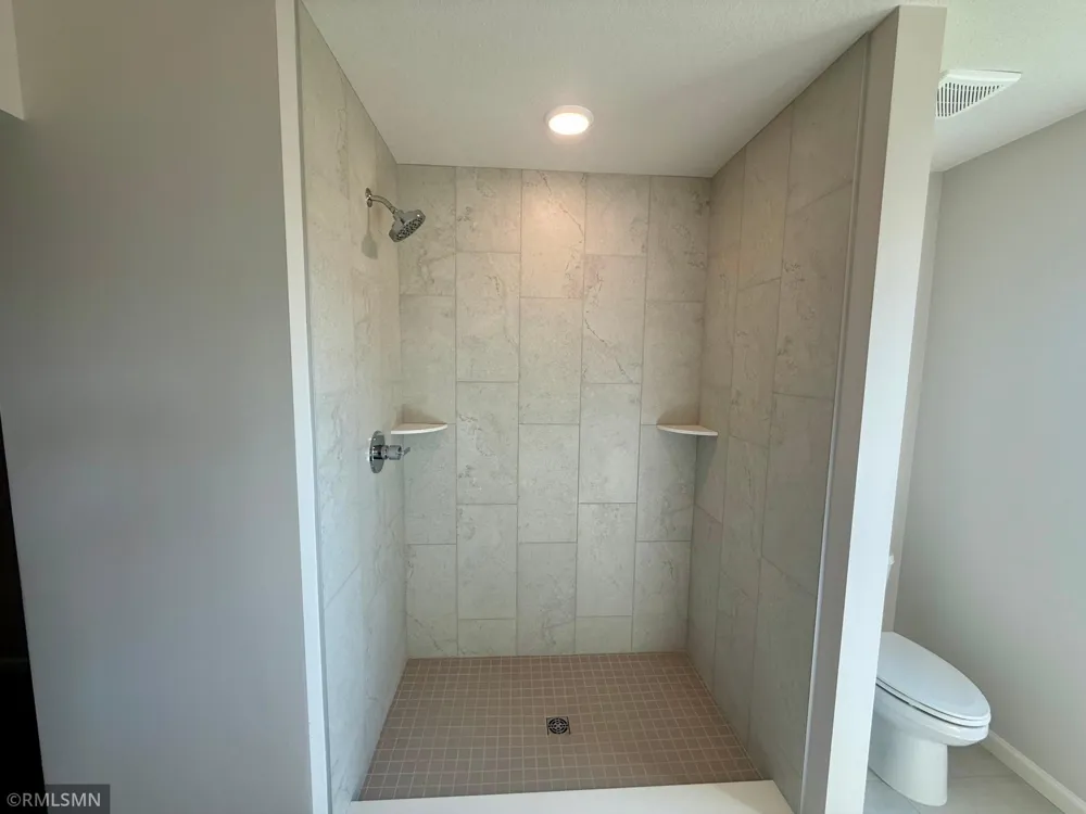1656 Meadows Dr Street NE East Bethel, MN 55011
