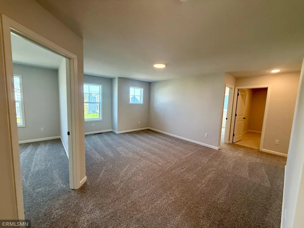 1656 Meadows Dr Street NE East Bethel, MN 55011