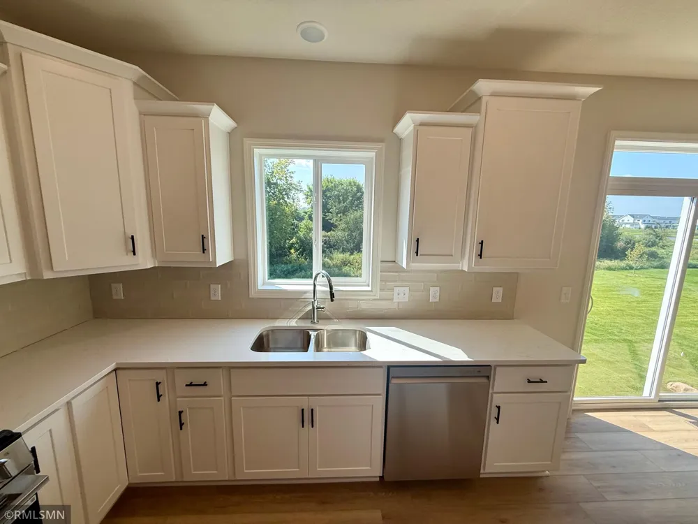 1656 Meadows Dr Street NE East Bethel, MN 55011