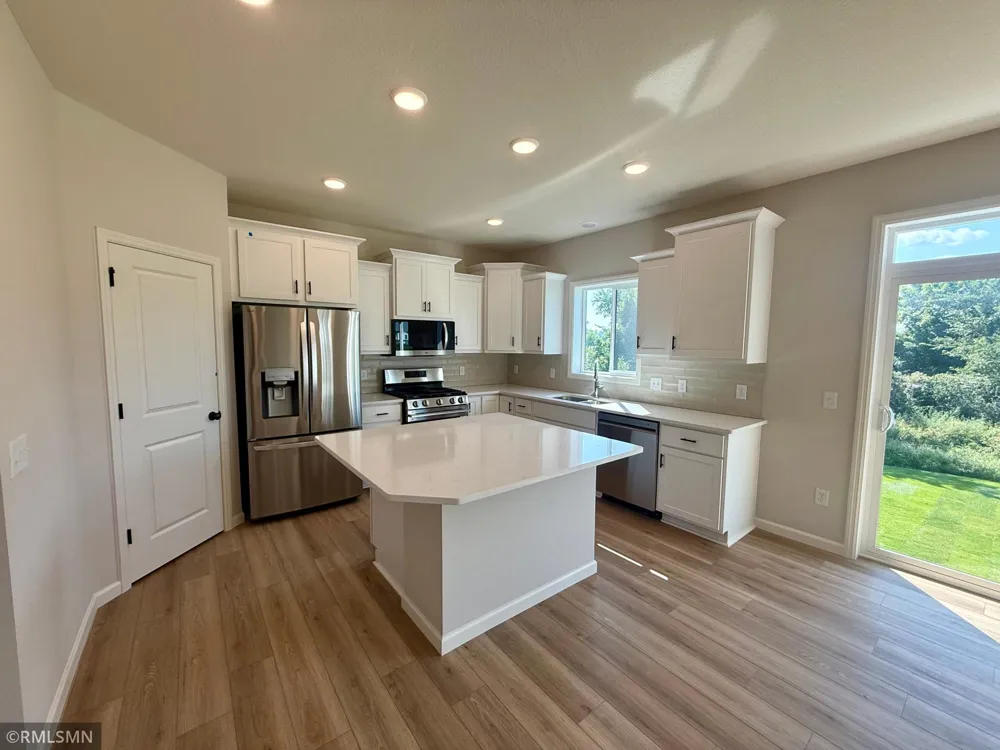 1656 Meadows Dr Street NE East Bethel, MN 55011