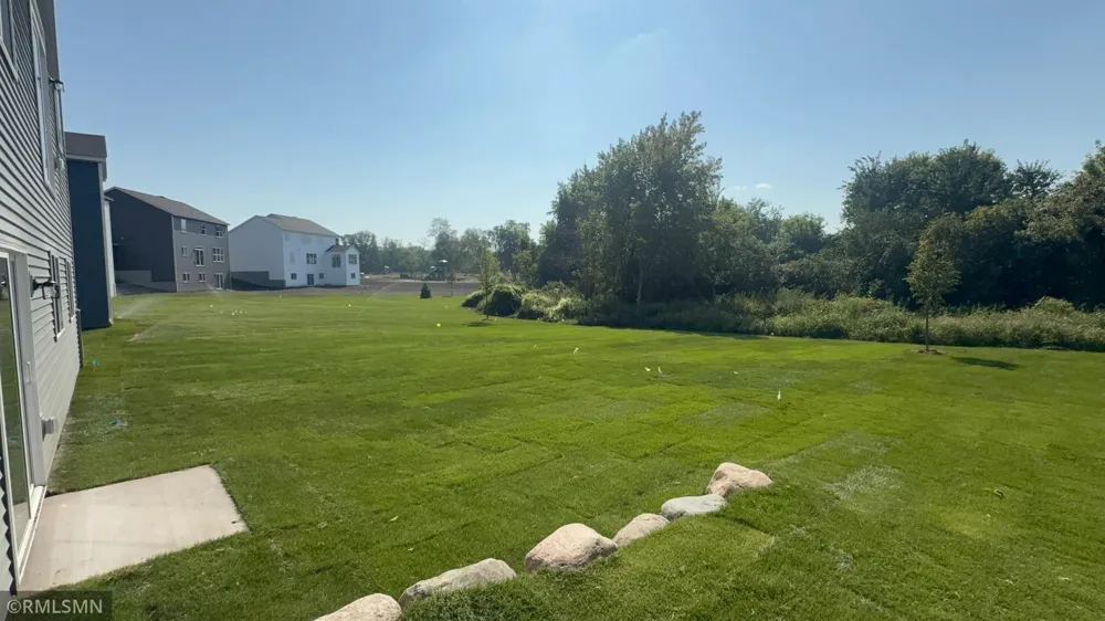 1656 Meadows Dr Street NE East Bethel, MN 55011