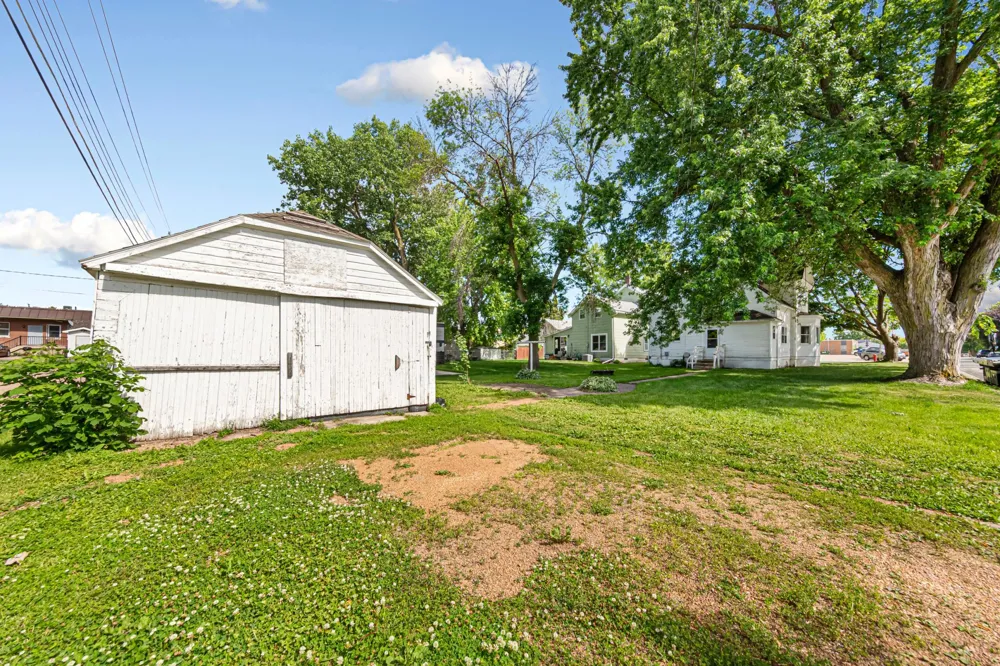 105 Ash Avenue SW Montgomery, MN 56069