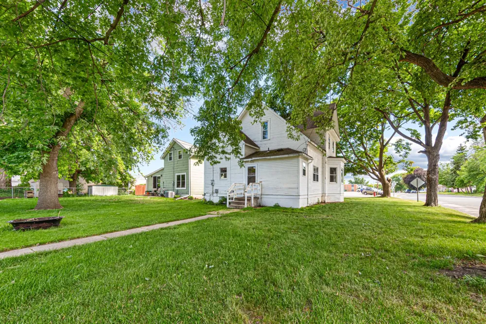 105 Ash Avenue SW Montgomery, MN 56069