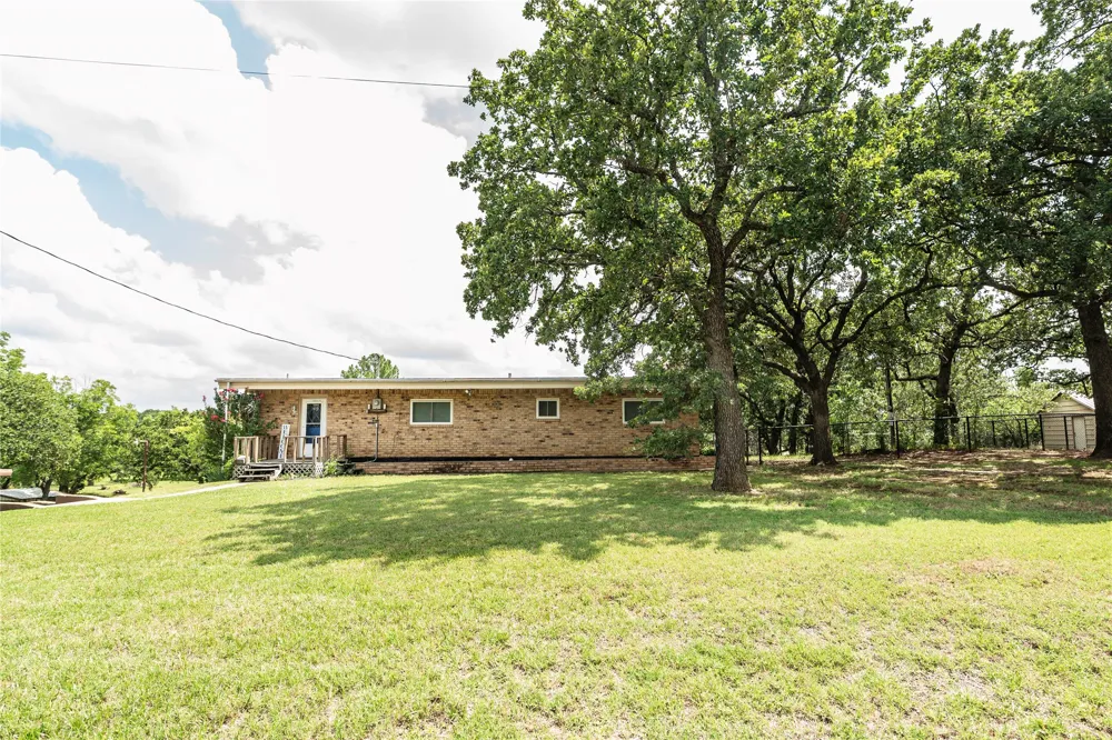 2255 Casino Road Nocona, TX 76255