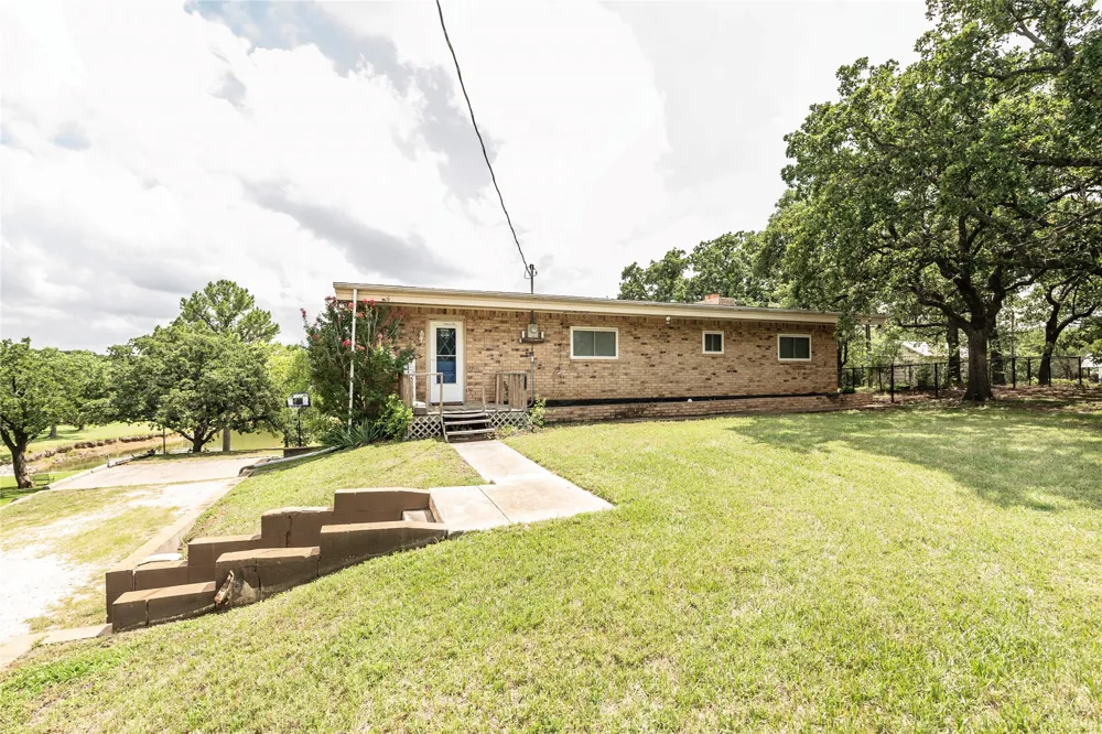 2255 Casino Road Nocona, TX 76255
