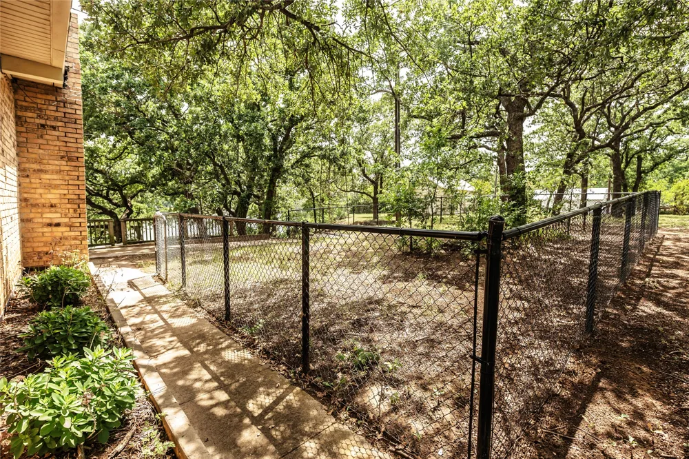 2255 Casino Road Nocona, TX 76255