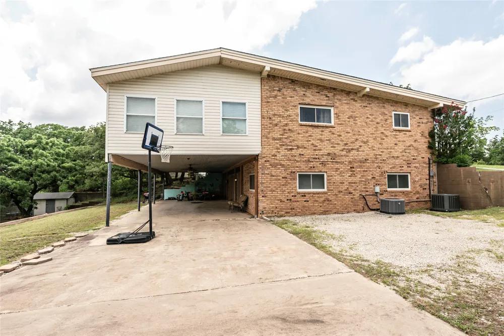 2255 Casino Road Nocona, TX 76255