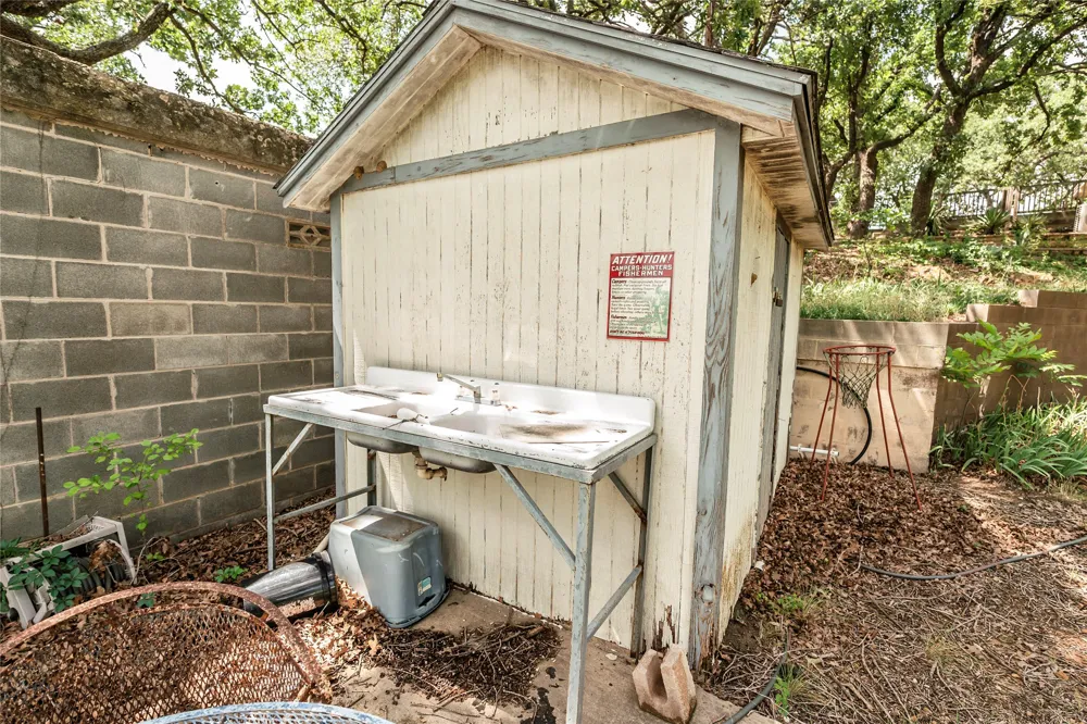 2255 Casino Road Nocona, TX 76255