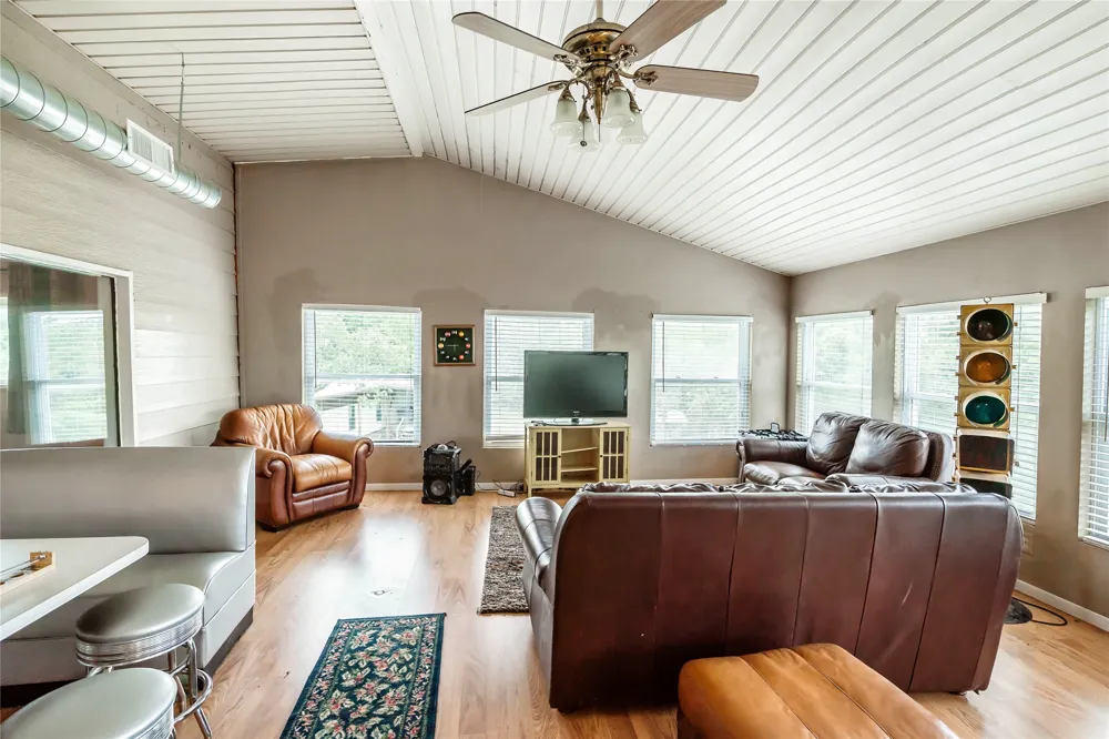 2255 Casino Road Nocona, TX 76255
