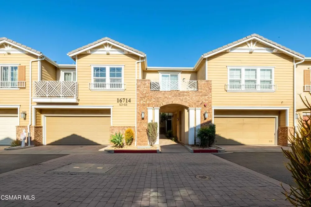 16714 Nicklaus Drive #68 Sylmar, CA 91342